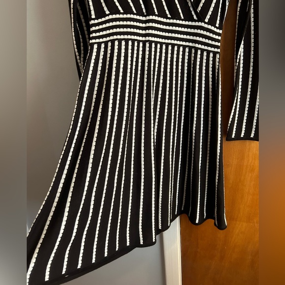 Calvin Klein V neck Sweater Dress Small - Picture 2 of 5